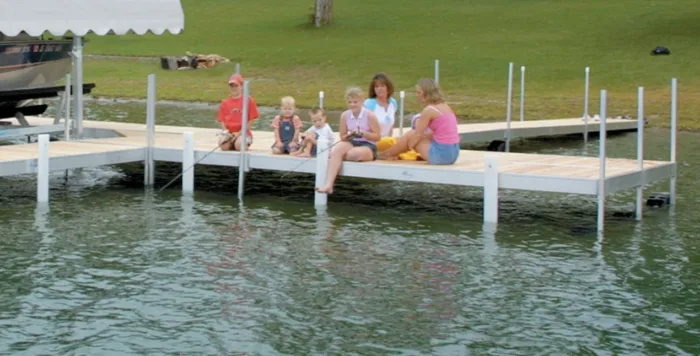 Hewitt Classic Dock - Image 3