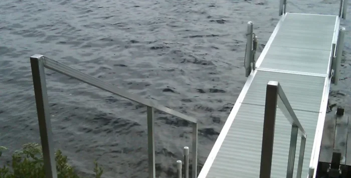 Hewitt Classic Dock - Image 2